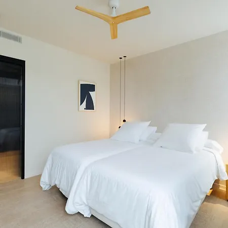 Hotell Taro Cruz 4*
