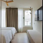 Taro Cruz 4*